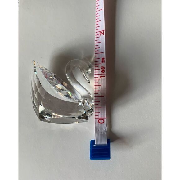 NEW IN BOX Swarovski Crystal LITTLE SWAN Figurine Glass Statue w/ Papers 1.5” - Picture 4 of 7